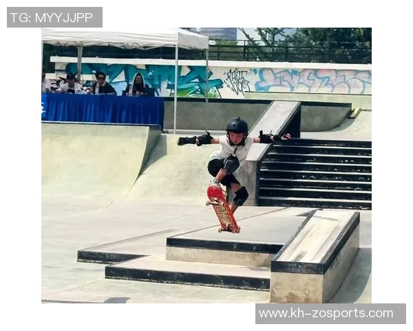 重庆滑板队在极限运动嘉年华中的精彩节奏表现引发热议与赞赏